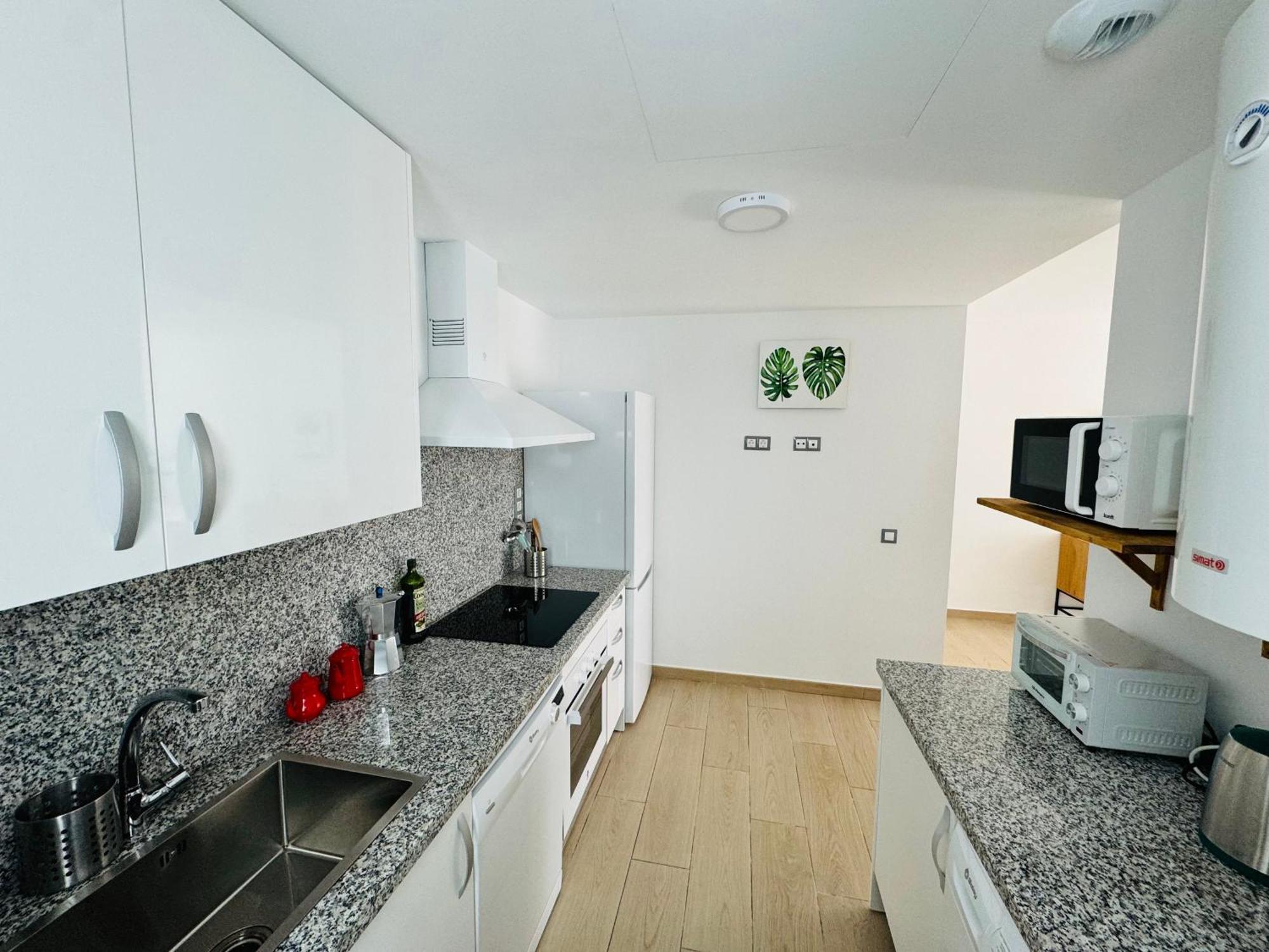 Parking Privado! Sol Y Mar Tu Hogar En La Costa Daire Estepona Dış mekan fotoğraf