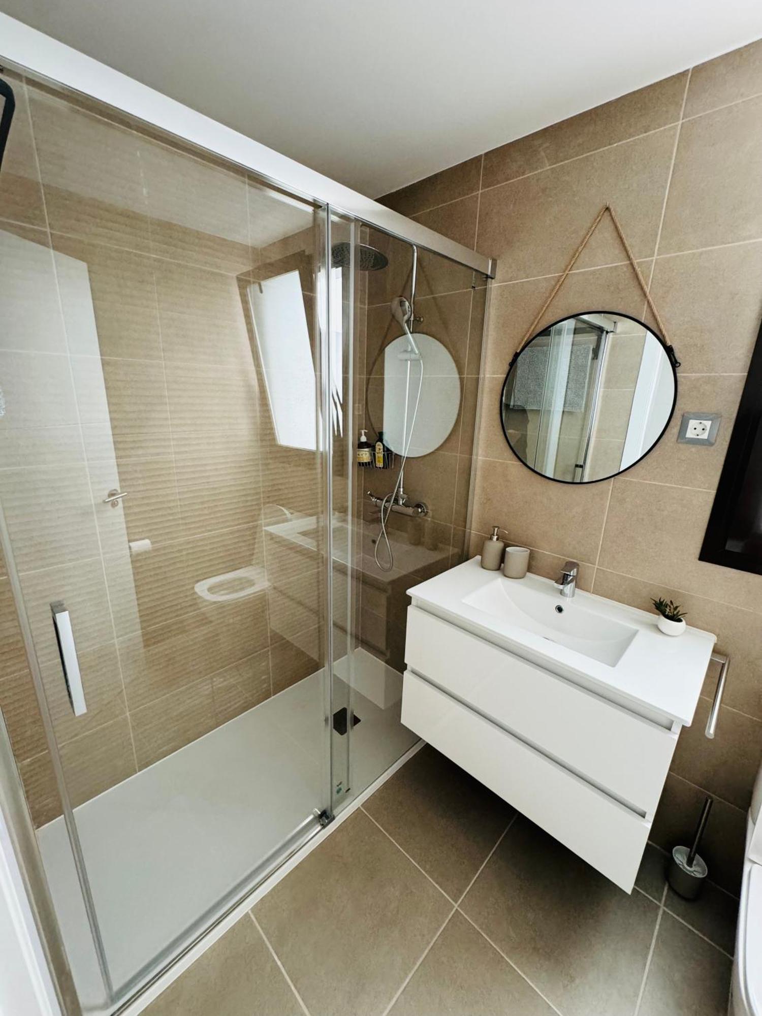 Parking Privado! Sol Y Mar Tu Hogar En La Costa Daire Estepona Dış mekan fotoğraf